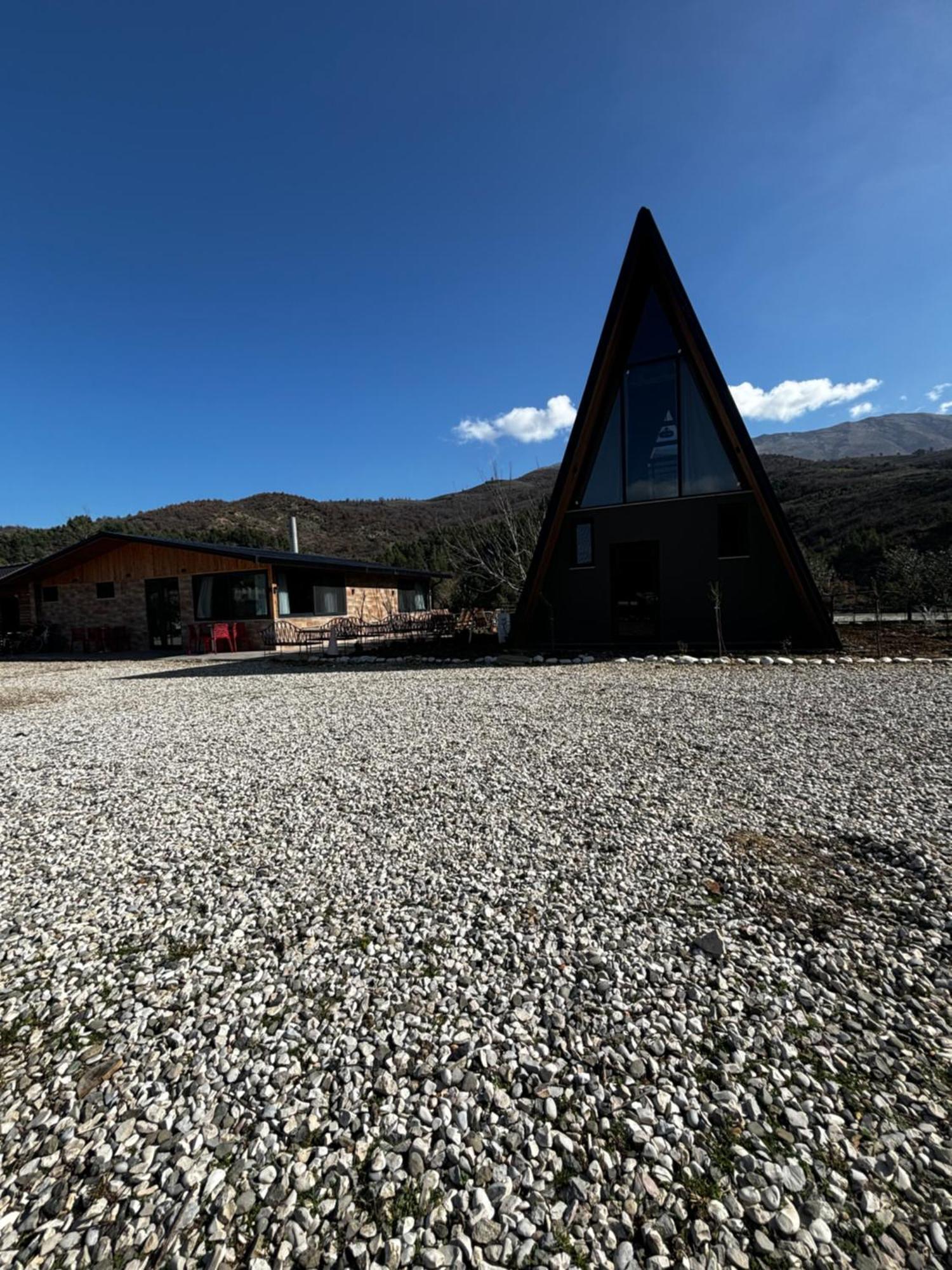 Bujtina Vjosa Hotel Memaliaj Bagian luar foto